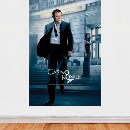 Affiche « Casino Royale » – James Bond 007 (2006) – Style espion chic