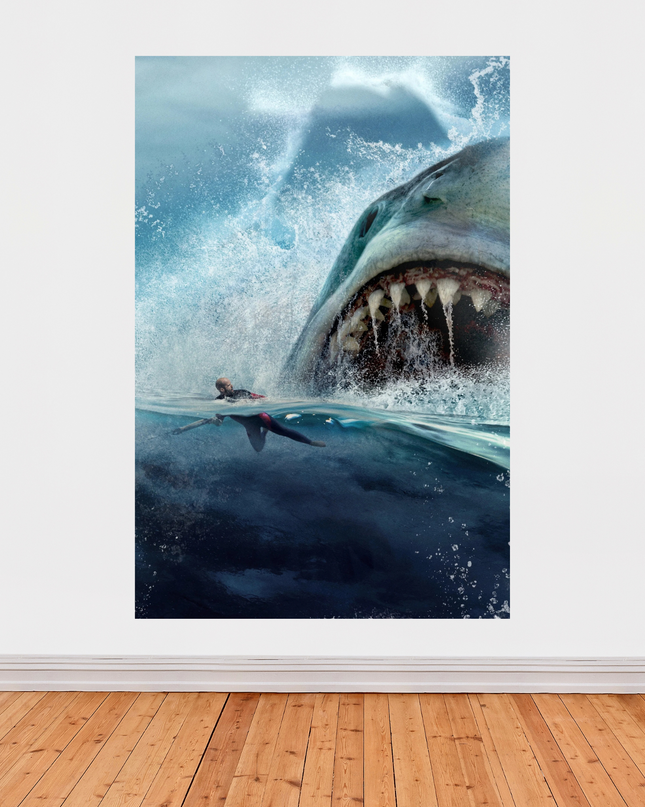 Affiche « En eaux très troubles » – Requin géant & action marine (2023)