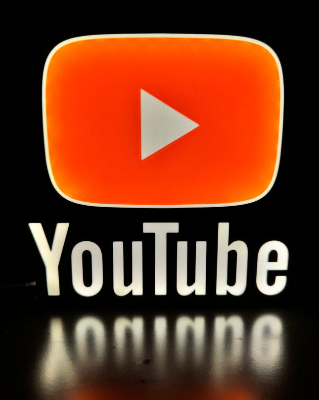 Lampe LED YouTube fond noir
