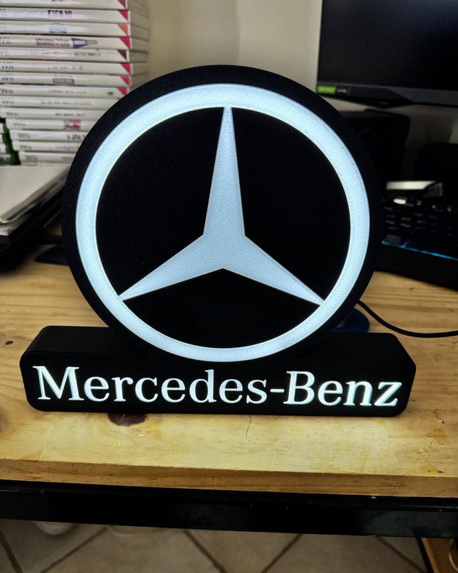 logo Mercedes blanc lumineux

