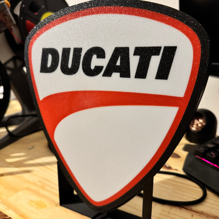 Lightbox 3D design Ducati moto

