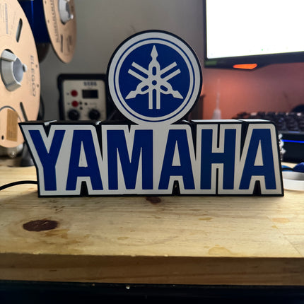 Logo lumineux Yamaha blanc
