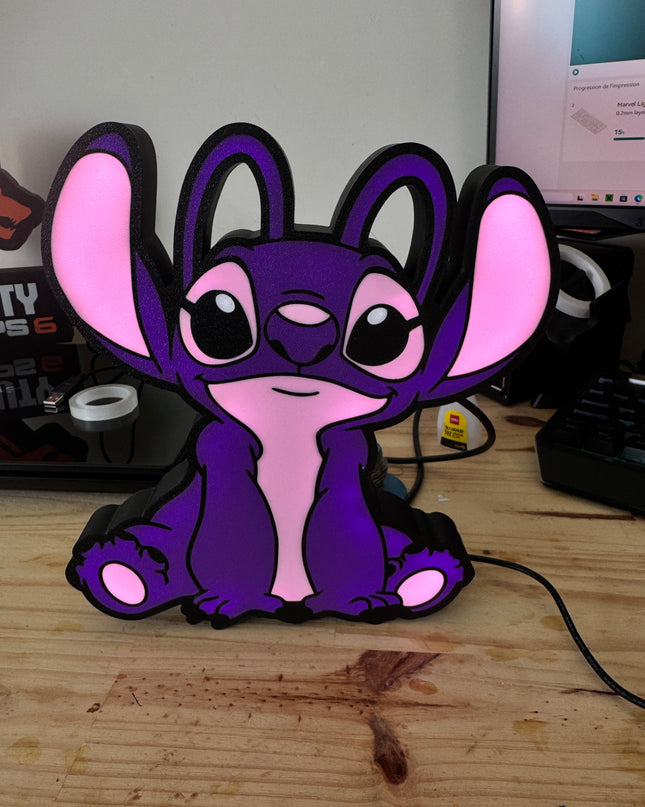 Lampe fond noir Angel pour fans de Disney
