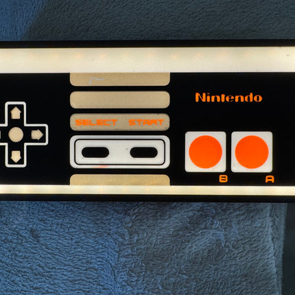 Lampe Manette NES - Lightbox 3D LED | Design Noir, Blanc, Rouge & Gris | USB