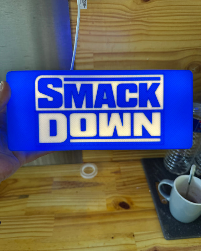 Lampe WWE SmackDown - Ancien Logo Lightbox 3D LED | Design Bleu & Blanc | USB