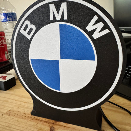 veilleuse élégante pour fan de BMW
