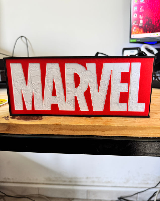 lampe USB Avengers pour ambiance geek
