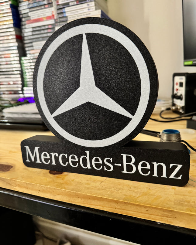 veilleuse élégante Mercedes-Benz
