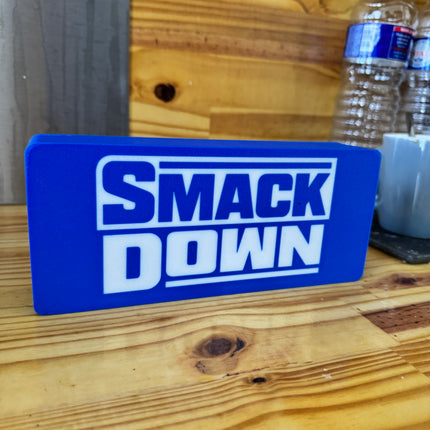 Lampe WWE SmackDown - Ancien Logo Lightbox 3D LED | Design Bleu & Blanc | USB