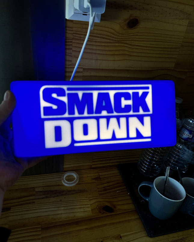 Lampe WWE SmackDown - Ancien Logo Lightbox 3D LED | Design Bleu & Blanc | USB