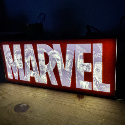 lampe design Marvel pour déco intérieure