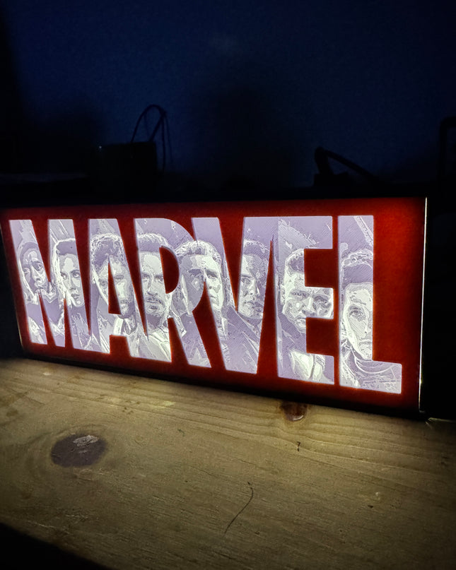 lampe design Marvel pour déco intérieure