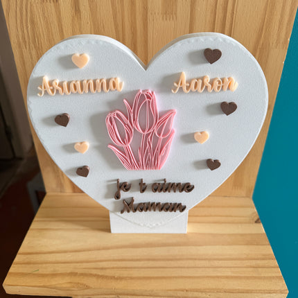 Décoration 3D “Je t’aime Maman” avec prénoms en relief.

