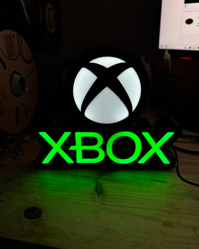 Texte vert sur fond noir Xbox
